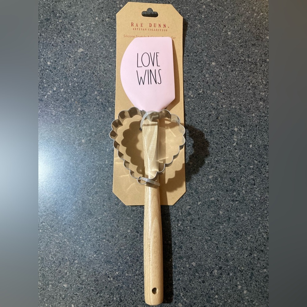 Rae Dunn Valentines spatula & cookie cutter